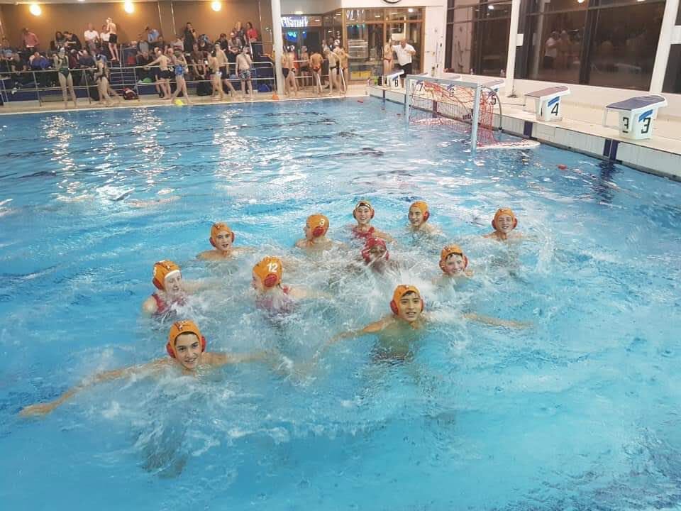 La formazione U11 dei London Penguin