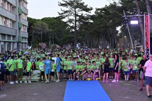 HaBaWaBa teams at the closing cerei of HaBaWaBa International Festival (pic by Giacomello Foto).